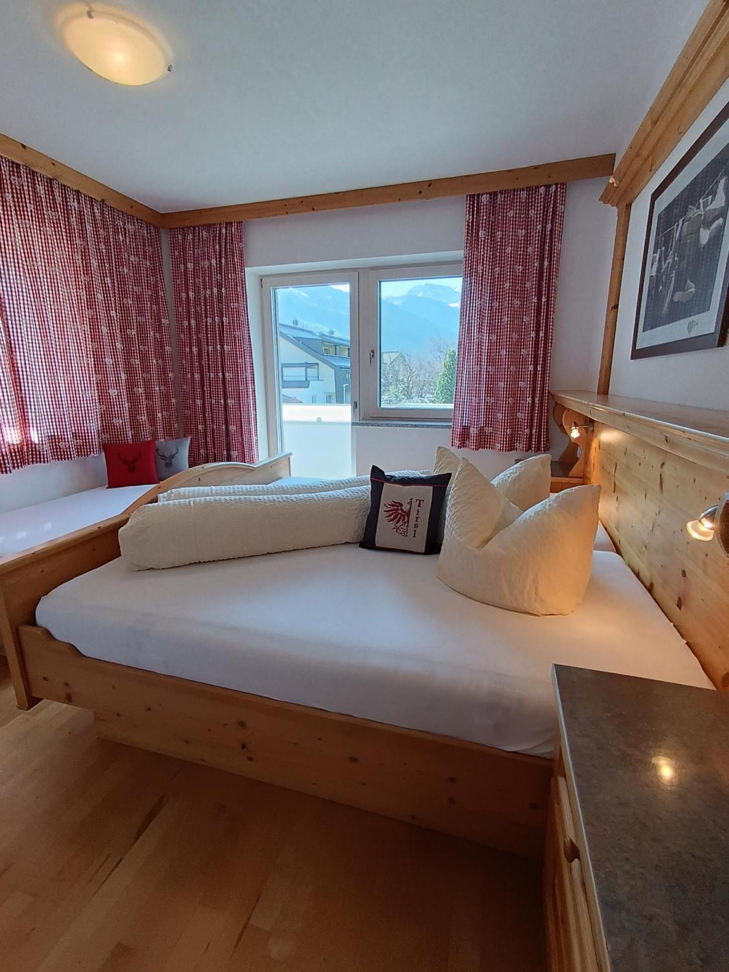 Schweinberger Sixtus Apartment Aschau Im Zillertal Bagian luar foto