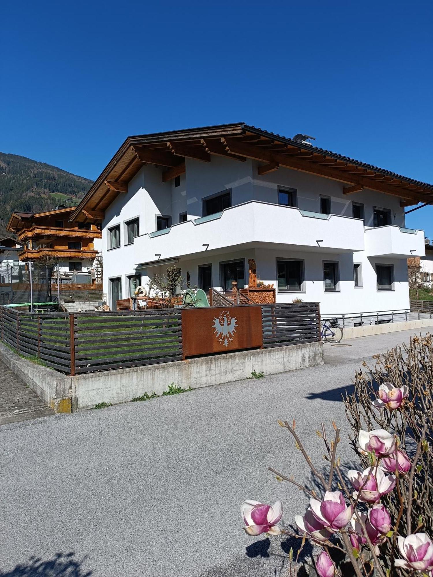 Schweinberger Sixtus Apartment Aschau Im Zillertal Bagian luar foto